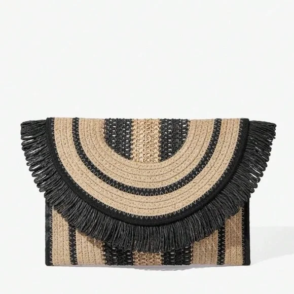 Dual-Color Straw Woven Fringe Clutch Purse - Picture 5 of 12
